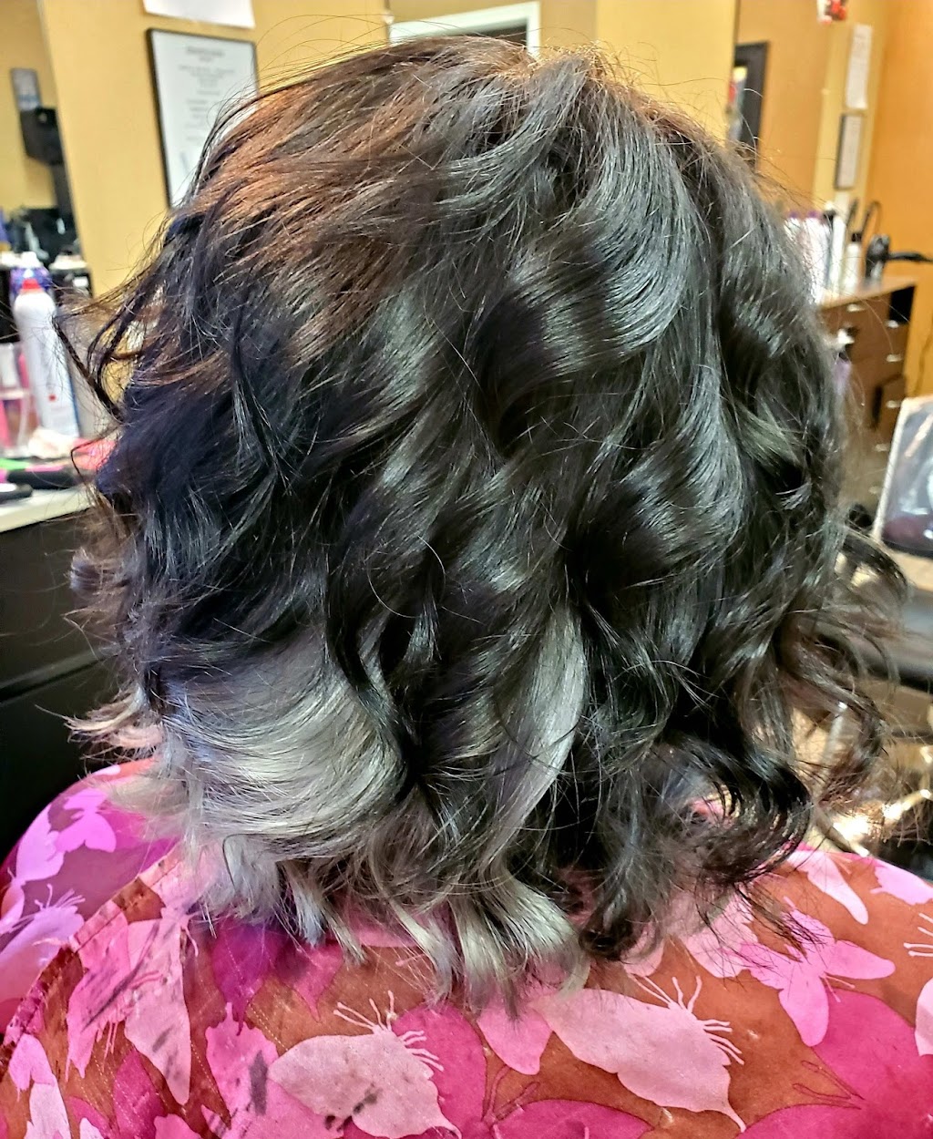 Trendy kutz | 8930 Erie Rd, Angola, NY 14006, USA | Phone: (716) 549-5335