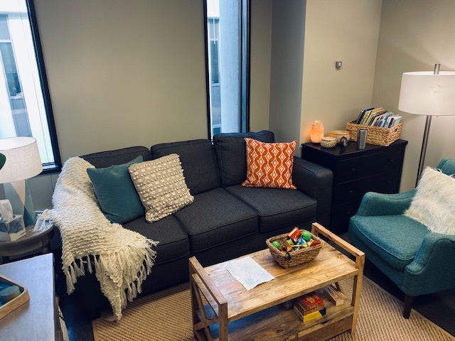 David Hoy & Associates - Chaska Clinic | 1107 Hazeltine Blvd #121, Chaska, MN 55318, USA | Phone: (952) 361-3360