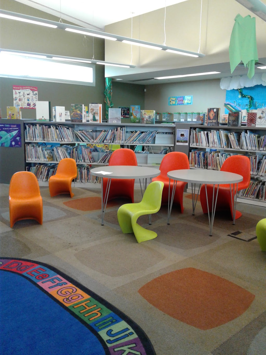 Bachman Lake Branch Library | 9480 Webb Chapel Rd, Dallas, TX 75220, USA | Phone: (214) 670-6376