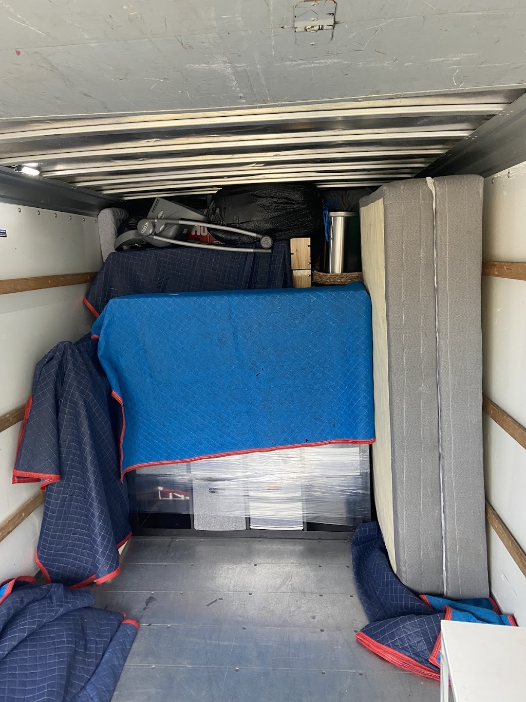 M&K Family Movers | 240 Connie Lee Ct, Lakeland, FL 33809, USA | Phone: (863) 937-2512