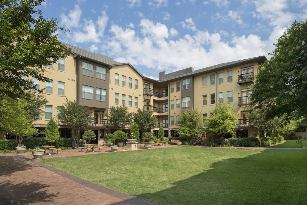 Legacy Village Apartment Homes | 7001 Parkwood Blvd, Plano, TX 75024, USA | Phone: (214) 210-6758