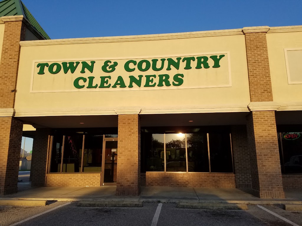 Town & Country Cleaners | 11834 Inwood Rd, Dallas, TX 75244, USA | Phone: (972) 233-2182