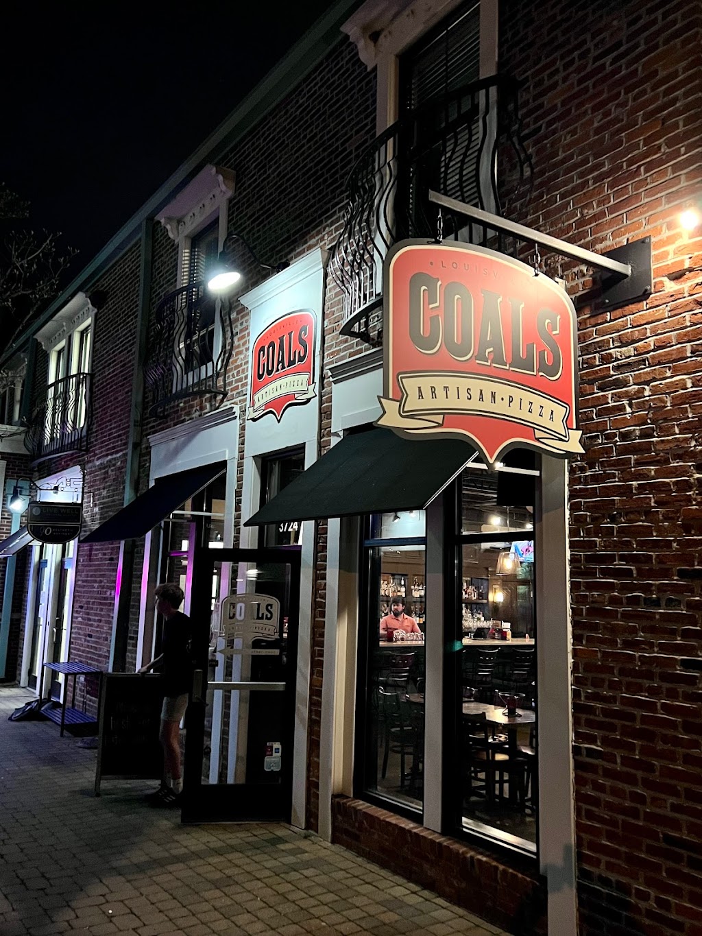 Coals Artisan Pizza | 3724 Frankfort Ave, Louisville, KY 40207, USA | Phone: (502) 742-8200