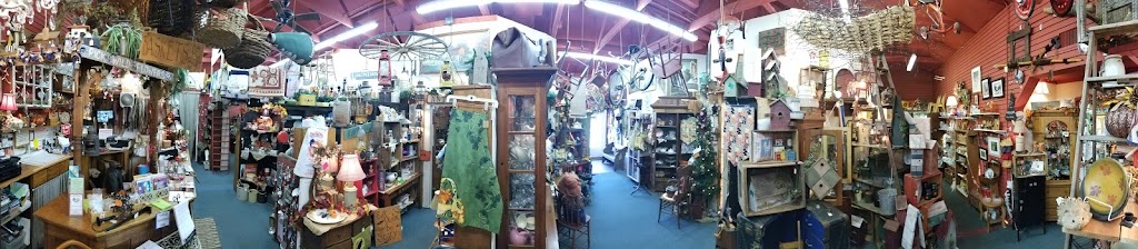 The Mercantile Store (of The Barn Florist & Mercantile Store) | 13277 I-8BL, El Cajon, CA 92021, USA | Phone: (619) 592-4444