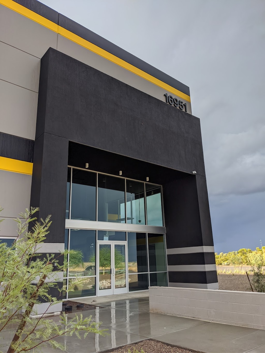 White Cap | 16951 W Camelback Rd, Goodyear, AZ 85395, USA | Phone: (623) 850-5969