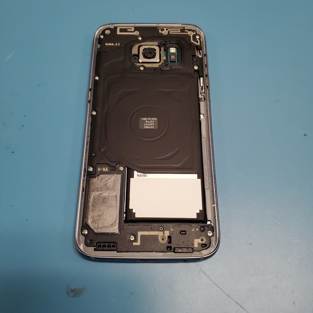 Red Robin Gourmet Burgers and Brews | 267 N Milwaukee St, Boise, ID 83704, USA | Phone: (208) 323-0023 Red Robin Gourmet Burgers and Brews | 267 N Milwaukee St, Boise, ID 83704, USA | Phone: (208) 323-0023