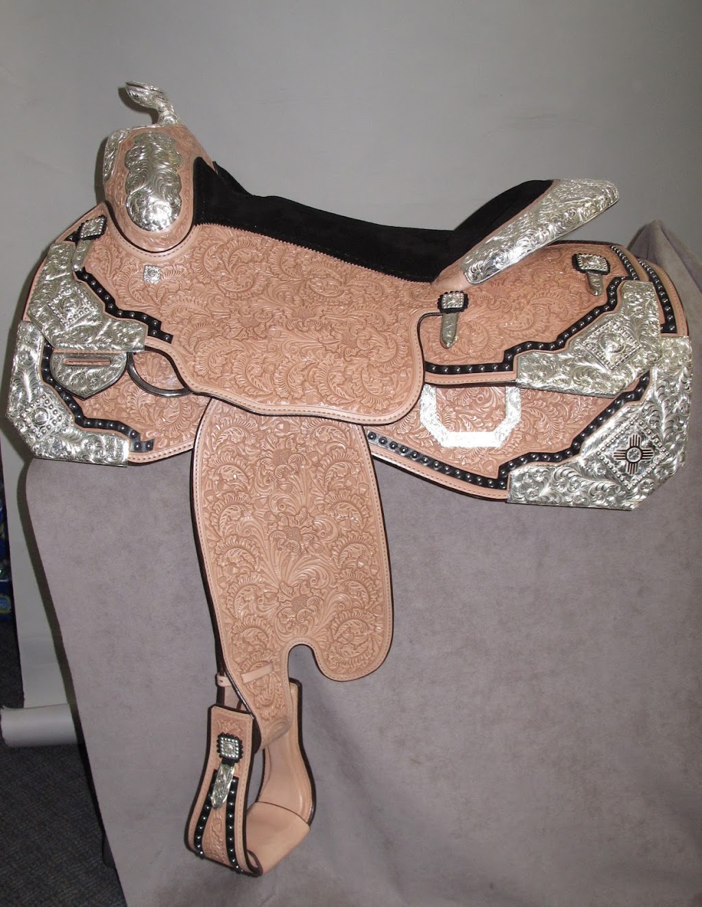 Blue Ribbon Custom Tack | 15026 N Cave Creek Rd, Phoenix, AZ 85032, USA | Phone: (602) 992-2145