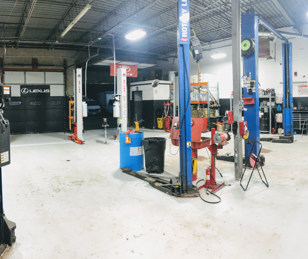 Real Autohaus - Westmont | 6145 S Cass Ave, Westmont, IL 60559, USA | Phone: (630) 241-7220