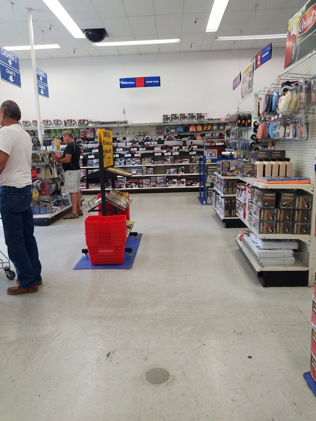 Harbor Freight Tools | 10603 E Apache Trail #109, Apache Junction, AZ 85120, USA | Phone: (480) 354-1593