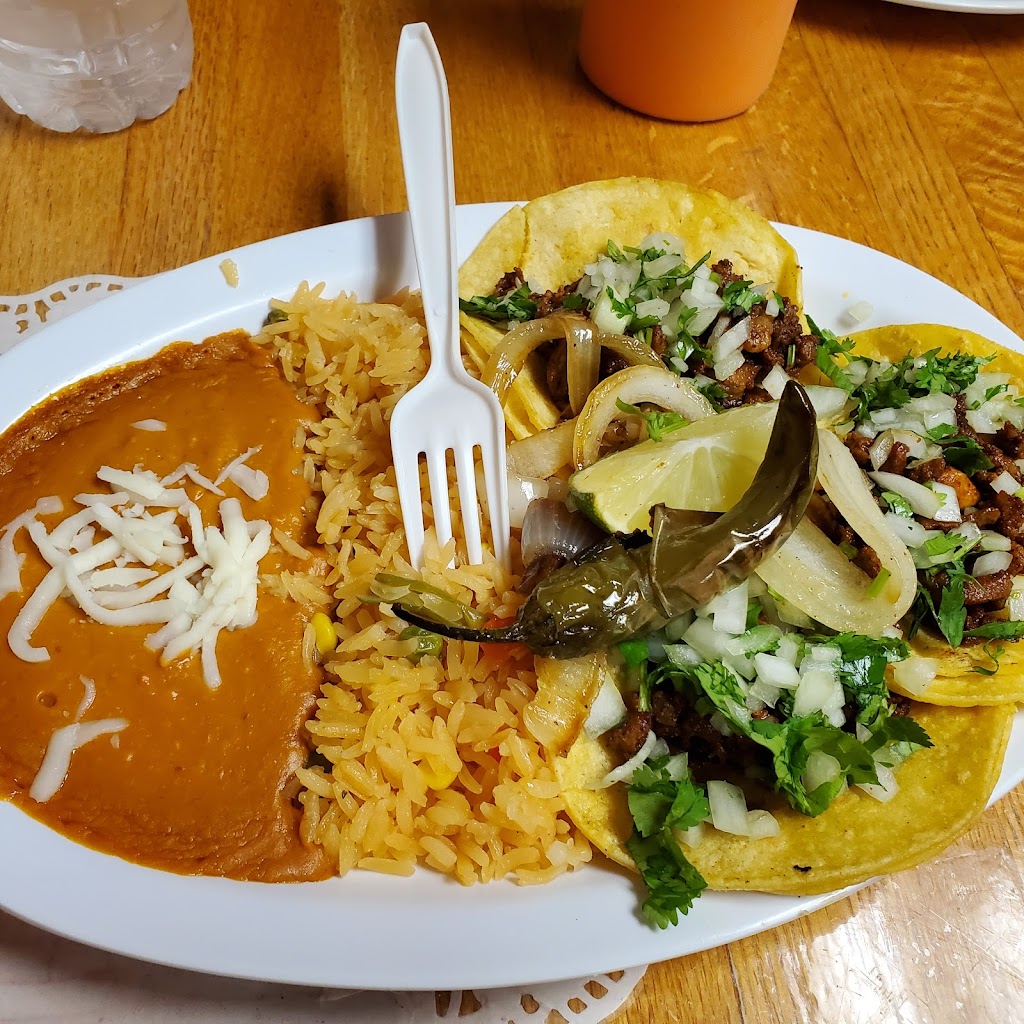 Taqueria Los Pinos | 305 W Hundley Dr, Lake Dallas, TX 75065, USA | Phone: (214) 480-0204