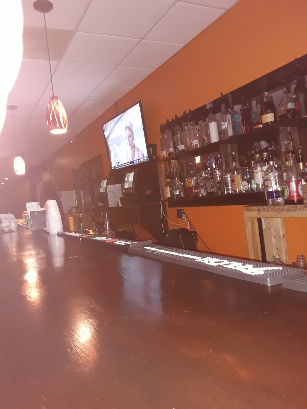 Legacy 5 Lounge | 389 S Green Rd, Cleveland, OH 44121, USA | Phone: (216) 531-7085