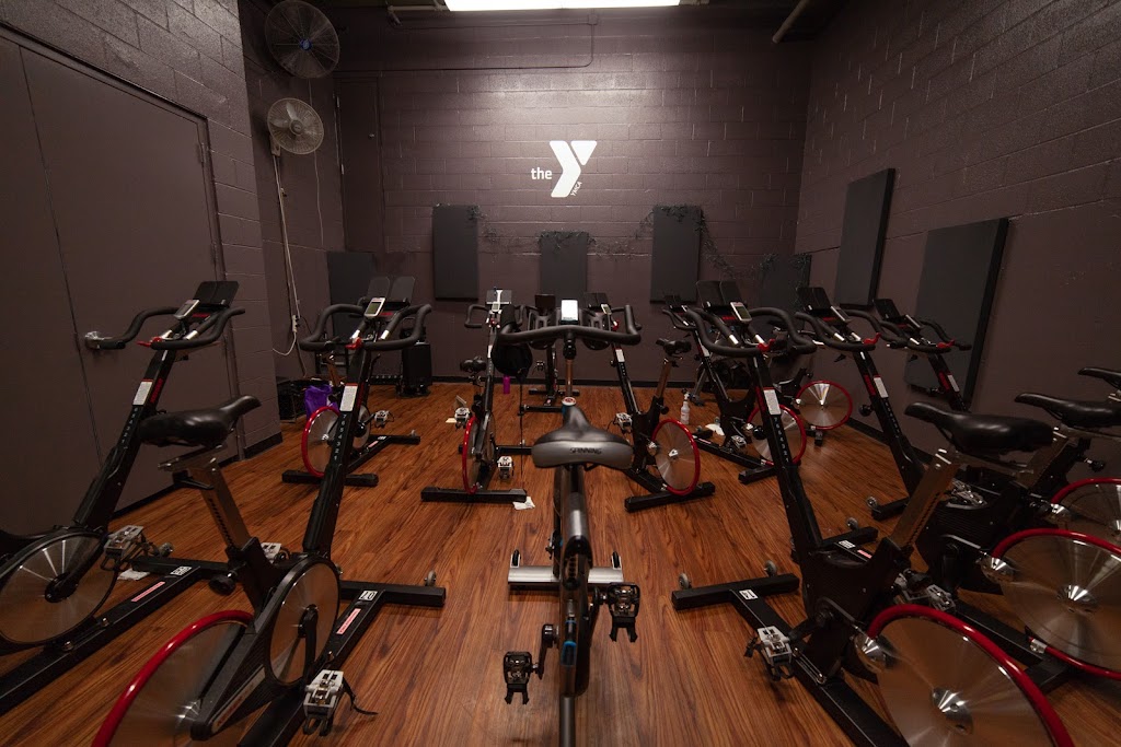 Chesterfield Family YMCA | 16464 Burkhardt Pl, Chesterfield, MO 63017, USA | Phone: (636) 532-3100