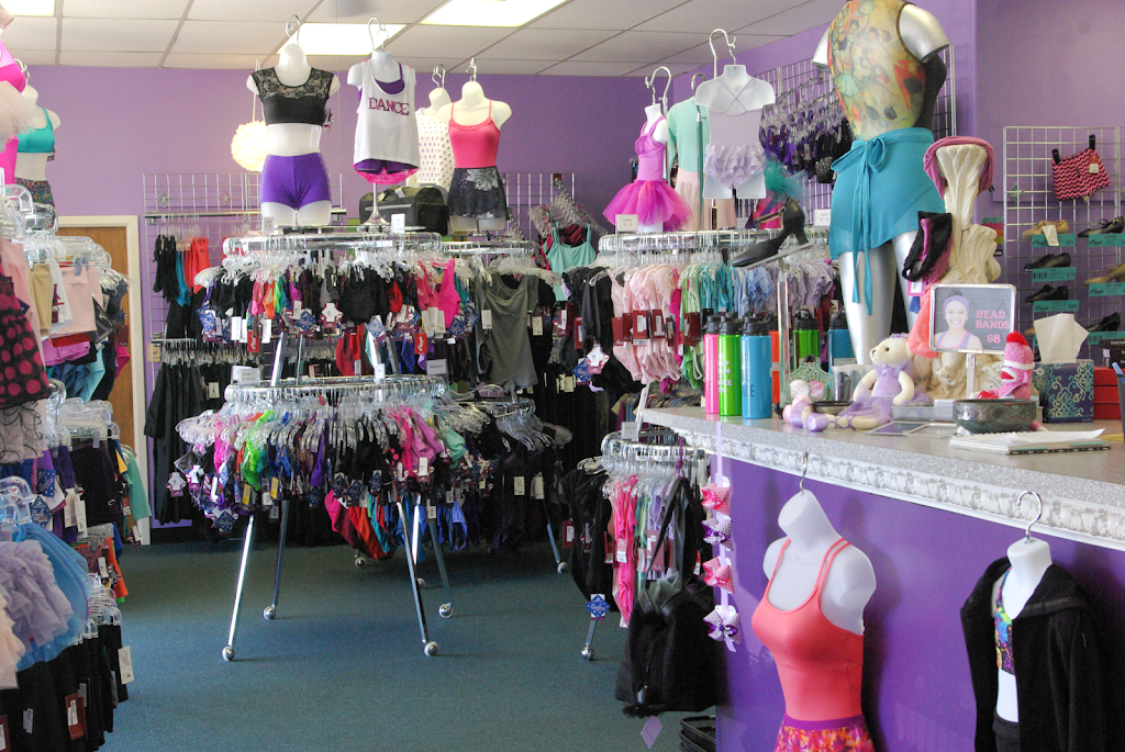 Queen of Harts Dance Boutique Moore | 3804, 625 NW 7th St, Moore, OK 73160 | Phone: (405) 703-0080