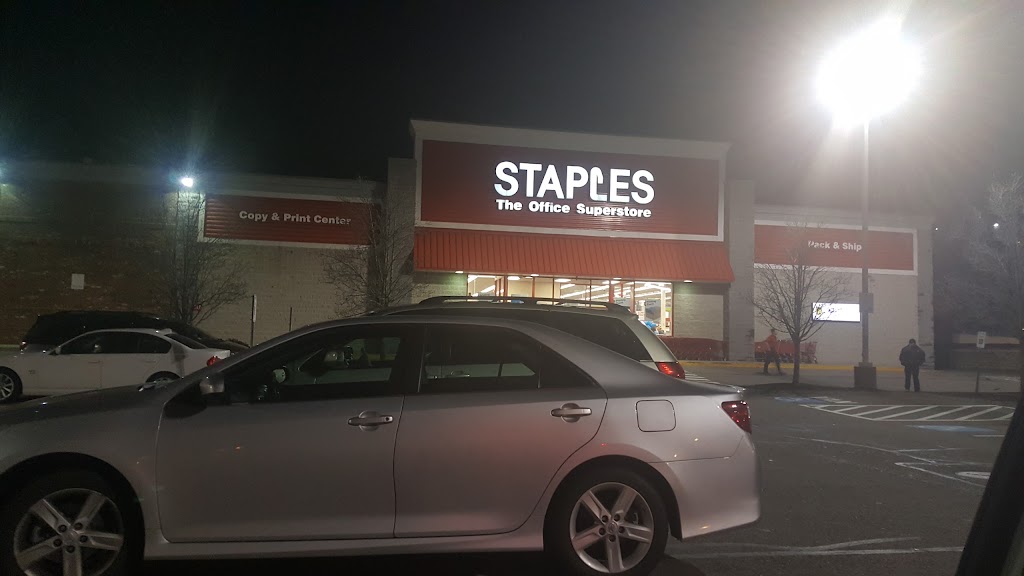 Staples | 800 Lexington St, Waltham, MA 02451, USA | Phone: (781) 899-4943