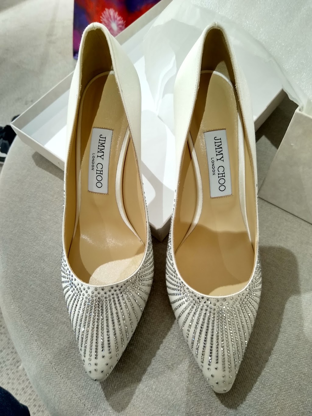 Jimmy Choo | 48400 Seminole Dr Suite 1144, Cabazon, CA 92230, USA | Phone: (951) 922-4701