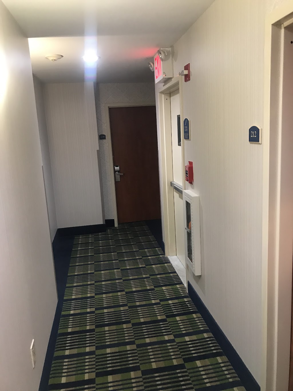 Corona Hotel | 112-23 Roosevelt Ave, Corona, NY 11368, USA | Phone: (718) 779-5200