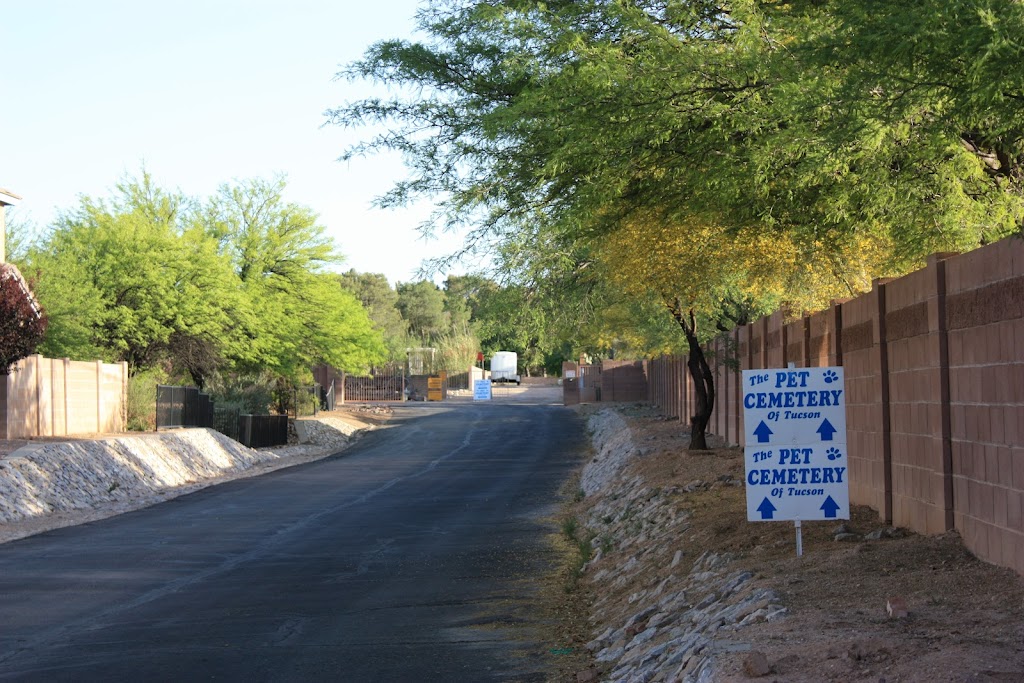 The Pet Cemetery of Tucson | 5720 E Glenn St, Tucson, AZ 85712, USA | Phone: (520) 722-8434