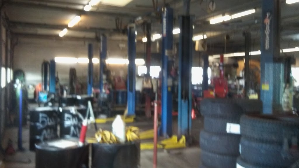 Monro Auto Service and Tire Centers | 930 Turnpike St, Canton, MA 02021, USA | Phone: (781) 285-5183