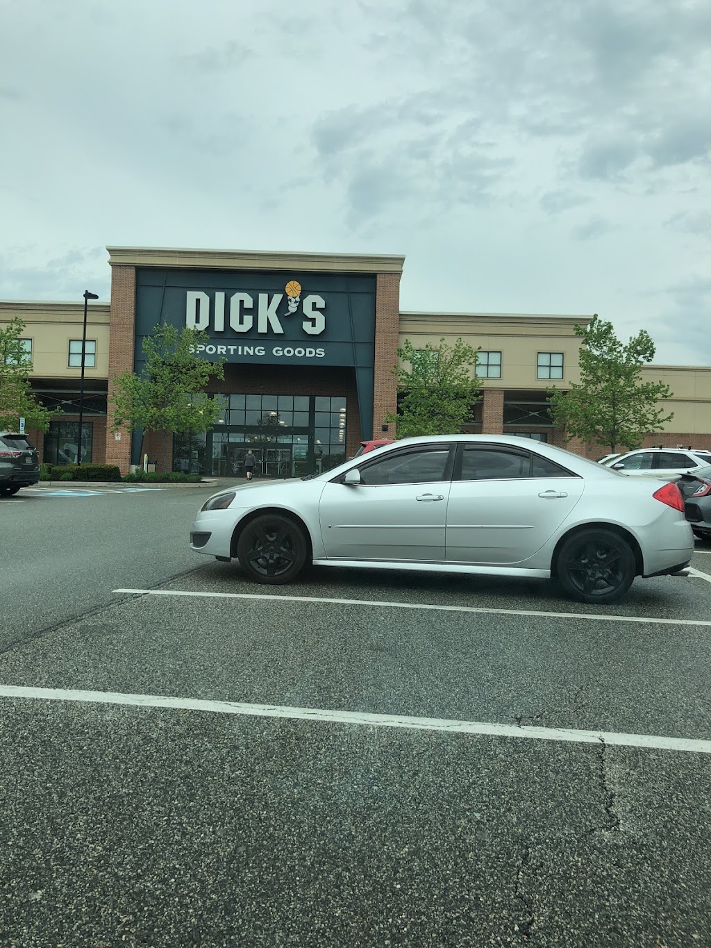 DICKS Sporting Goods | 400 Front Street, Collegeville, PA 19426 | Phone: (610) 409-9790