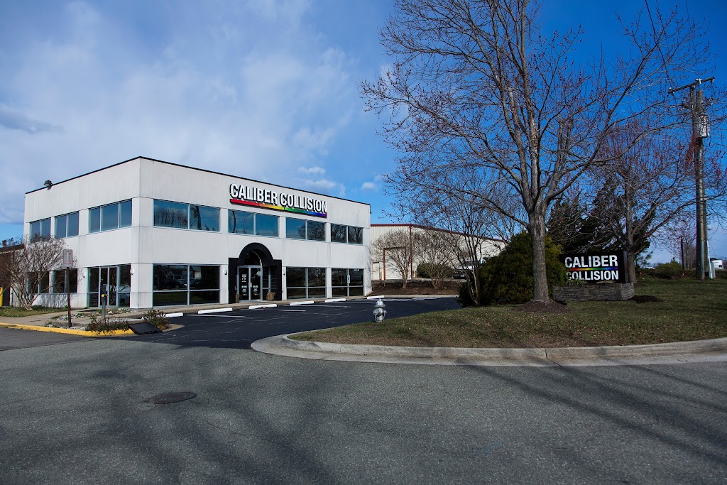 Caliber Collision | 736 Grove Rd, Midlothian, VA 23114, USA | Phone: (804) 378-0874