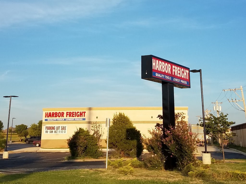 Harbor Freight Tools | 3830 S Broadway, Edmond, OK 73013, USA | Phone: (405) 359-2946