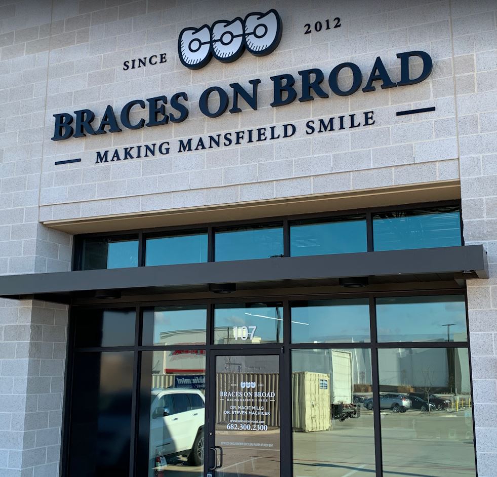 Braces on Broad | 1681 E Broad St Suite 107, Mansfield, TX 76063, USA | Phone: (682) 300-2300