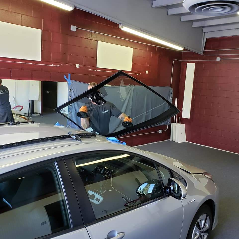 Elk Grove Windshield & Calibration | 9589 2nd Ave # B3, Elk Grove, CA 95624, USA | Phone: (916) 831-0057