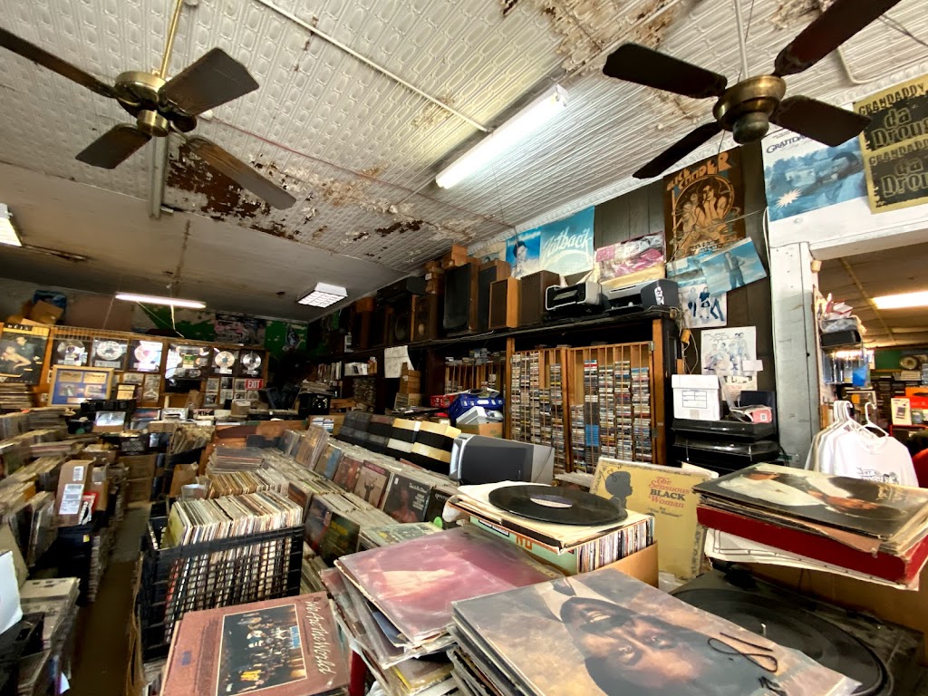 DJs Record Shop | 2999 Edison Ave, Jacksonville, FL 32254 | Phone: (904) 388-6426