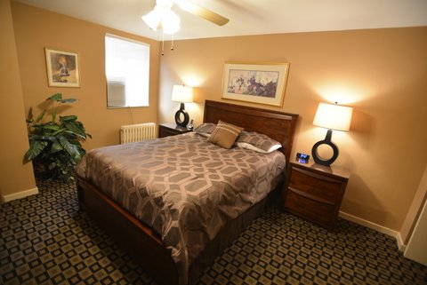 Friendship Suites | 301 Stratford Ave, Pittsburgh, PA 15232, USA | Phone: (412) 906-1313