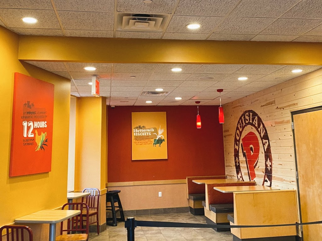 Popeyes Louisiana Kitchen | 259 Vandervoort Ave, Brooklyn, NY 11211, USA | Phone: (929) 337-6513