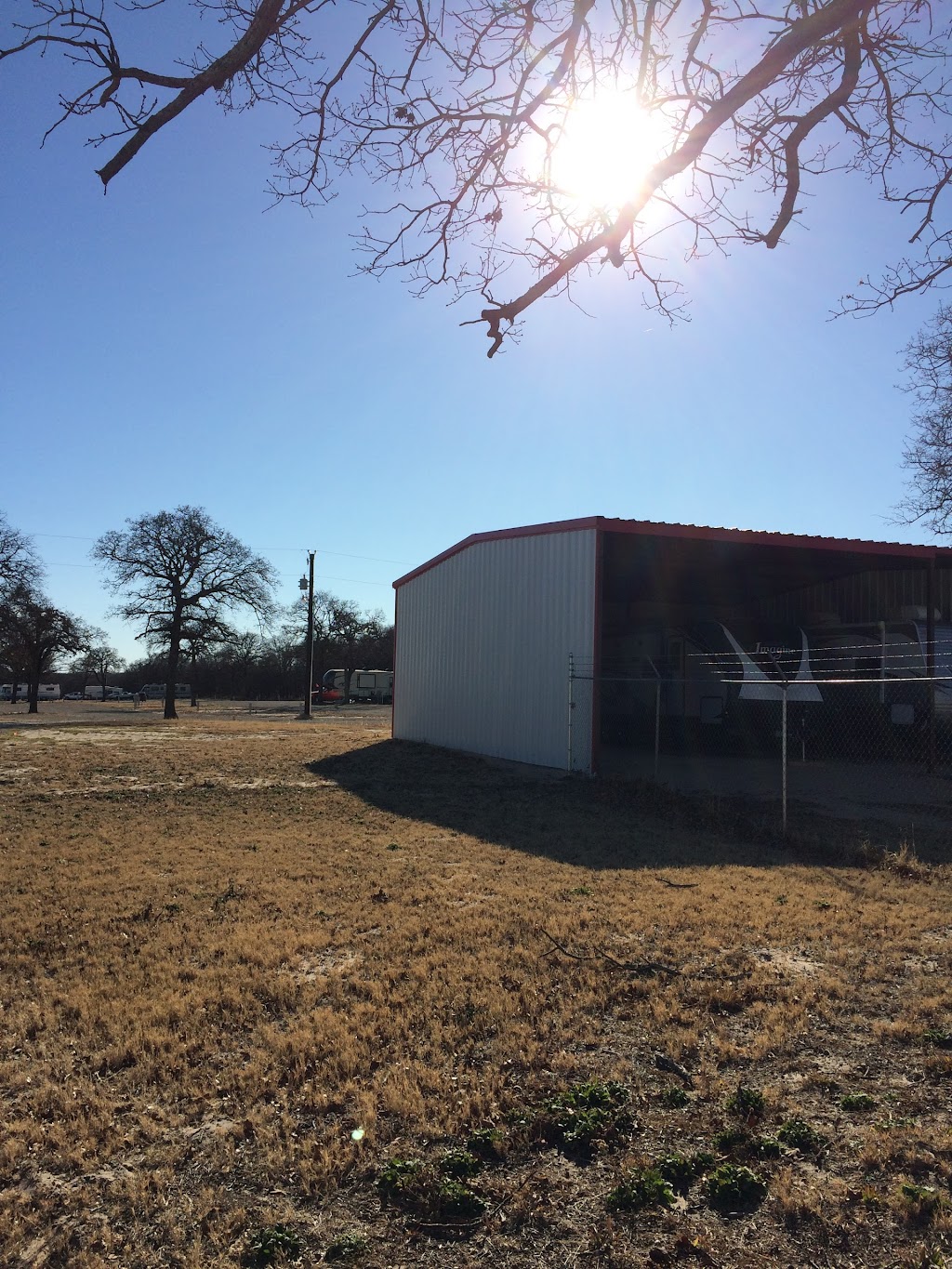 Red Roof RV Park & Storage | 3184 E Hwy 199, Springtown, TX 76082, USA | Phone: (817) 471-8500