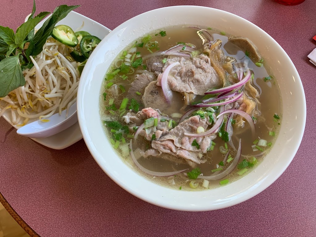 Pho Golden | 3004 Pine Ave, Niagara Falls, NY 14301, USA | Phone: (716) 215-6151