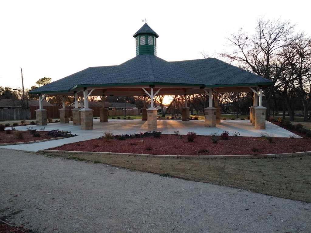 J.A. Carr Park | 508 Simmons Dr, Euless, TX 76040, USA | Phone: (817) 685-1429