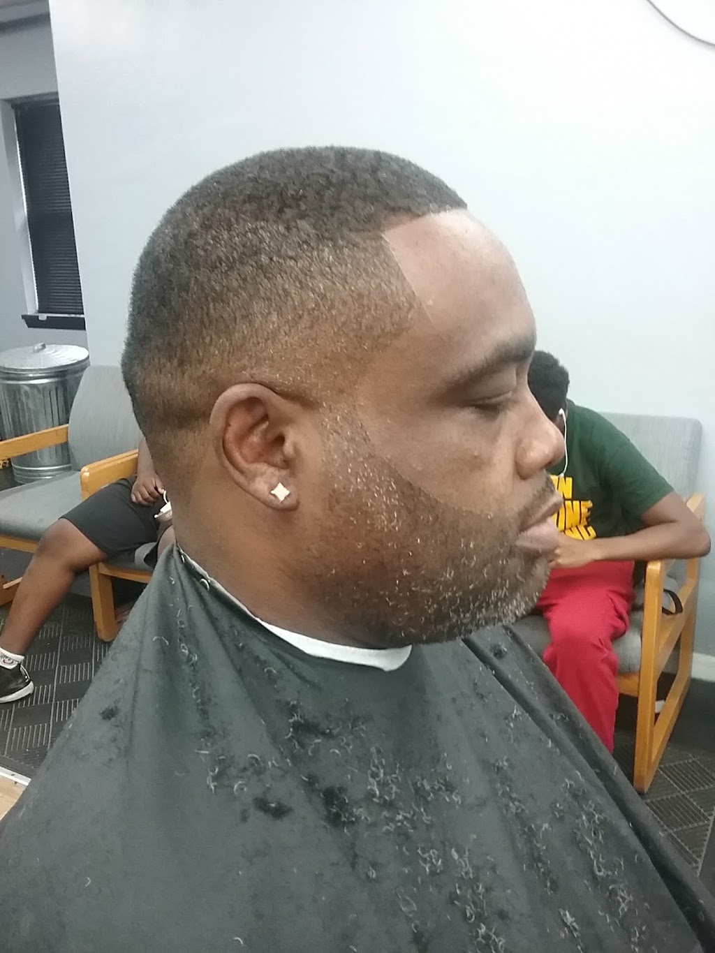 Custom Cutz | 31 Frank Blvd, Akron, OH 44313, USA | Phone: (330) 937-6041