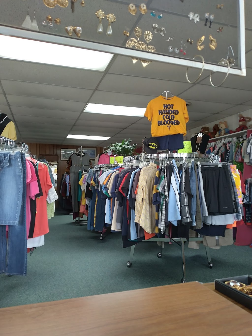 Faith tree resale thrift store | 317c old hwy, W 52 Bypass, Pilot Mountain, NC 27041, USA | Phone: (336) 710-9847