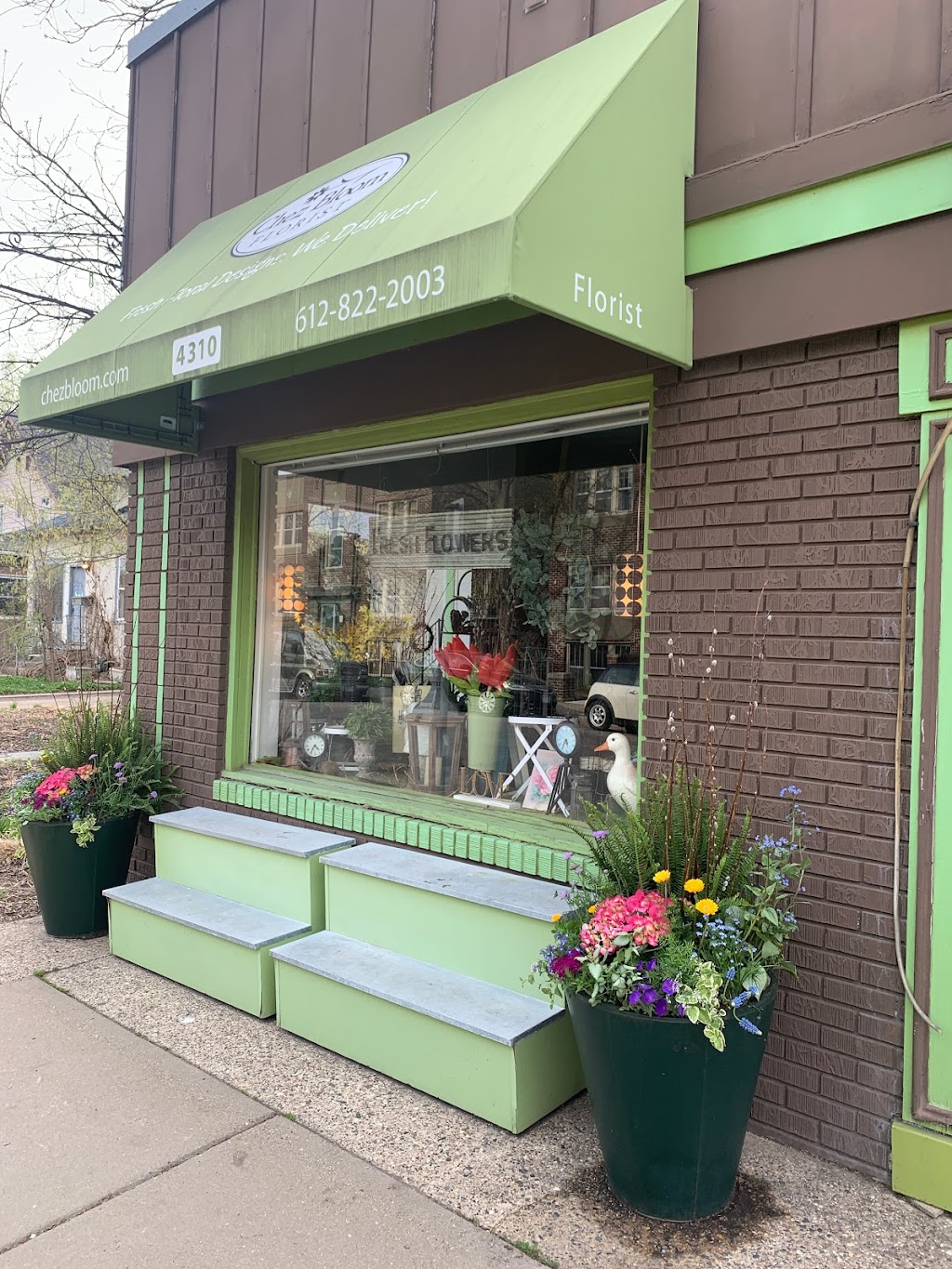 Chez Bloom | 4310 Bryant Ave S, Minneapolis, MN 55409, USA | Phone: (612) 822-2003