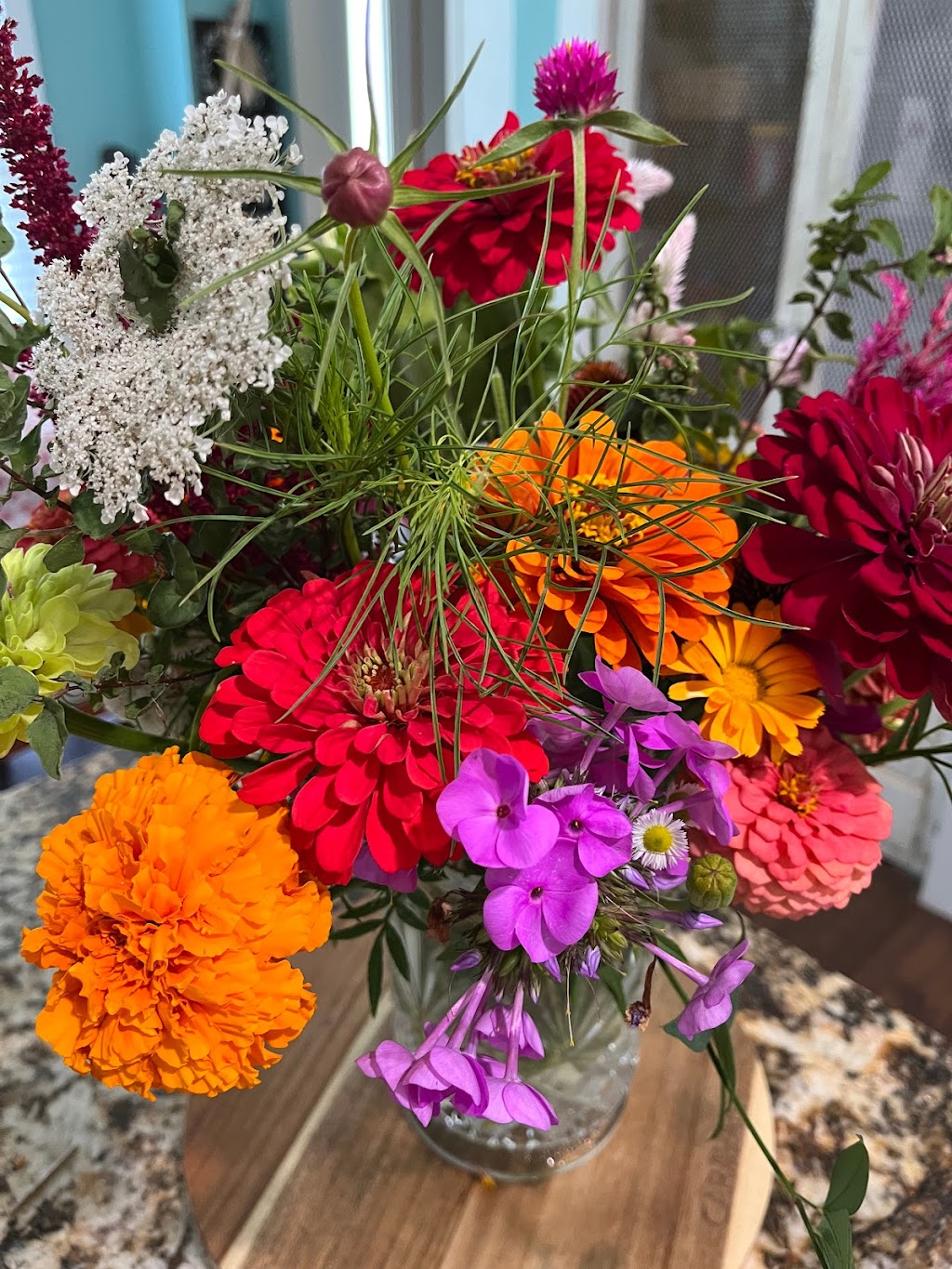 Chickapoo Farm-Country Escapes & Pick Your Own Gardens | 1167 Haley Rd, Shelbyville, KY 40065, USA | Phone: (502) 640-3033