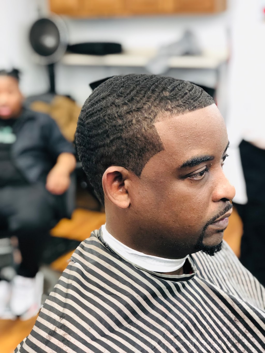 Universal Chop Shop Barbershop | 906 Crossings Blvd Suite A, Hopewell, VA 23860, USA | Phone: (804) 861-1220