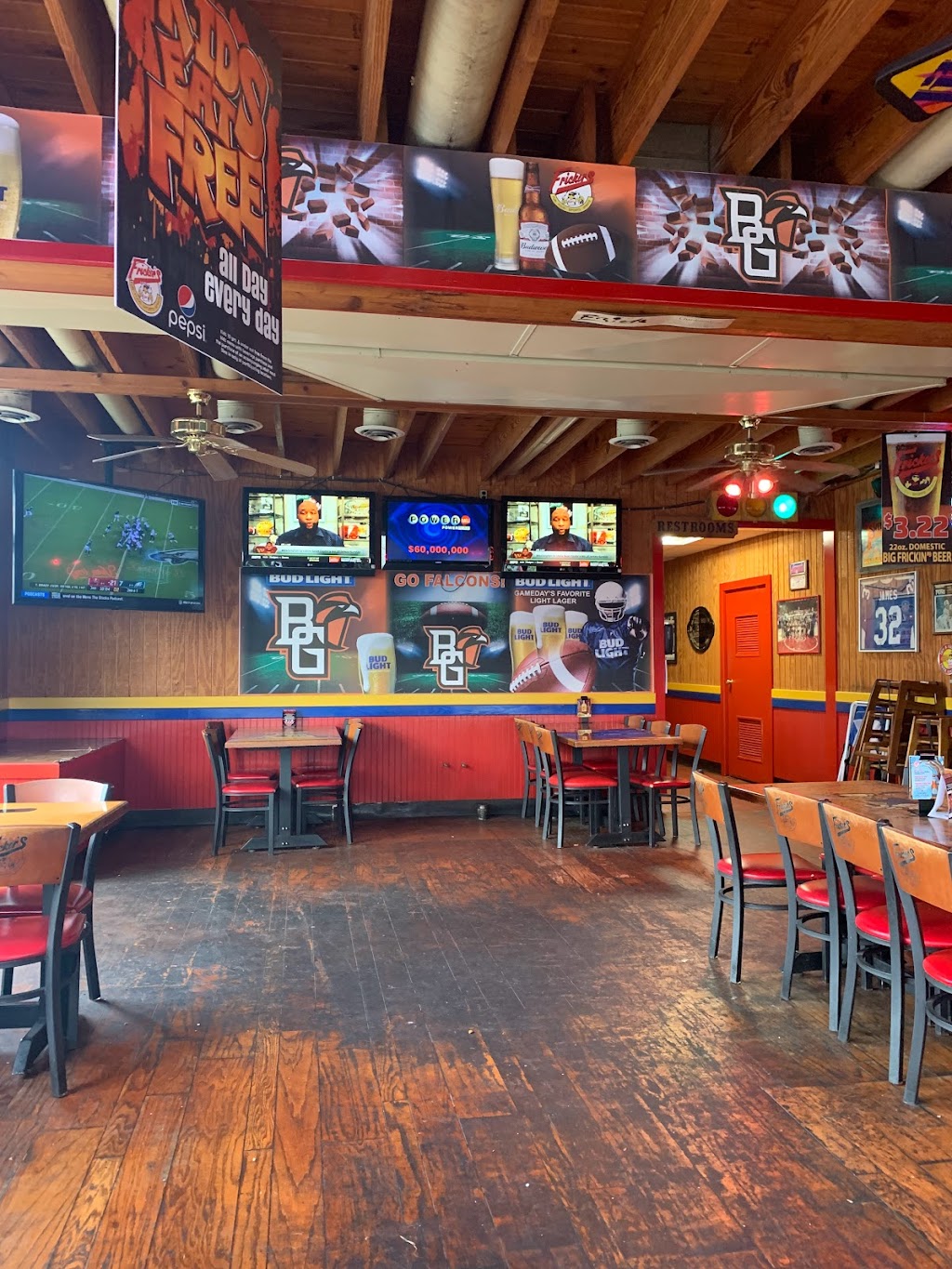 Frickers | 1720 E Wooster St, Bowling Green, OH 43402, USA | Phone: (419) 354-2000