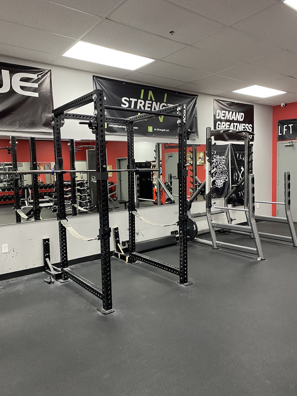 Snap Fitness Xenia | 1822 W Park Square, Xenia, OH 45385, USA | Phone: (937) 372-5500