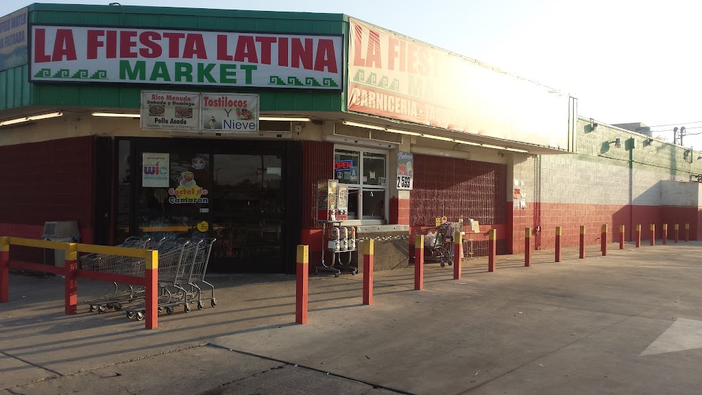 La Fiesta Latina Market | 453 Garces Hwy, Delano, CA 93215, USA | Phone: (661) 778-0926