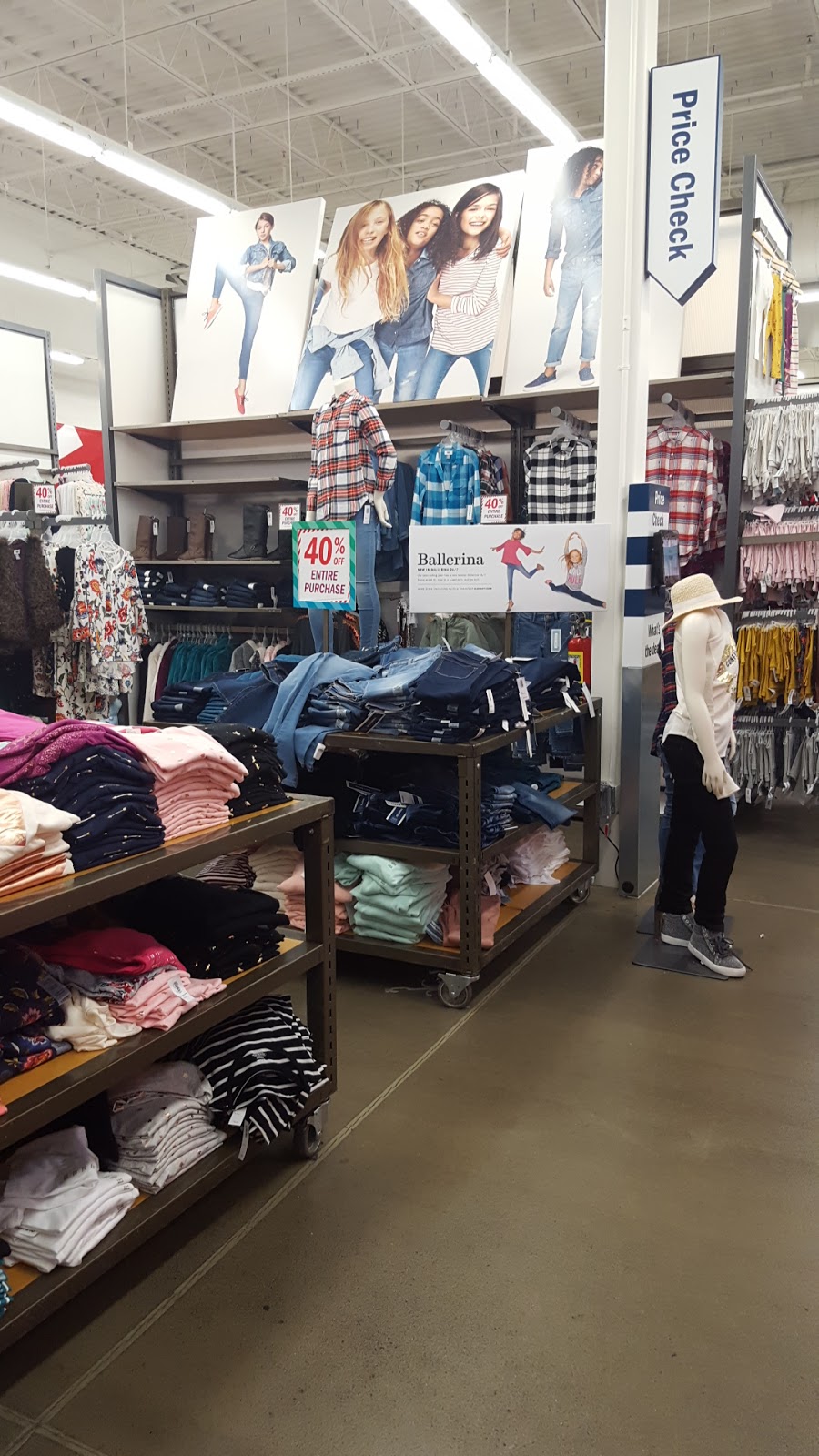 Old Navy | 950 Renz Ln Suite 60, Gilroy, CA 95020, USA | Phone: (408) 846-6123