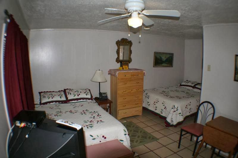 Turner Inn & RV Park | 503 E. Broadway, Mountainair, NM 87036, USA | Phone: (505) 847-0248