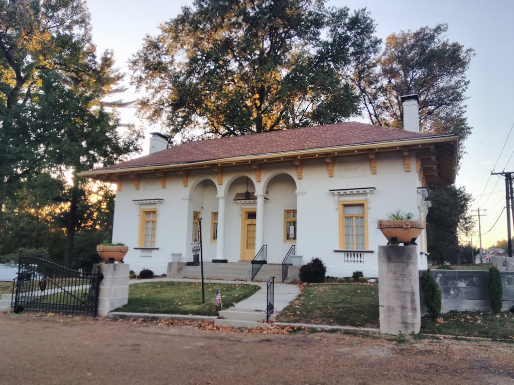 Oak Grove Memorial Mausoleum | 7800 St Charles Rock Rd, St. Louis, MO 63114, USA | Phone: (314) 721-7260