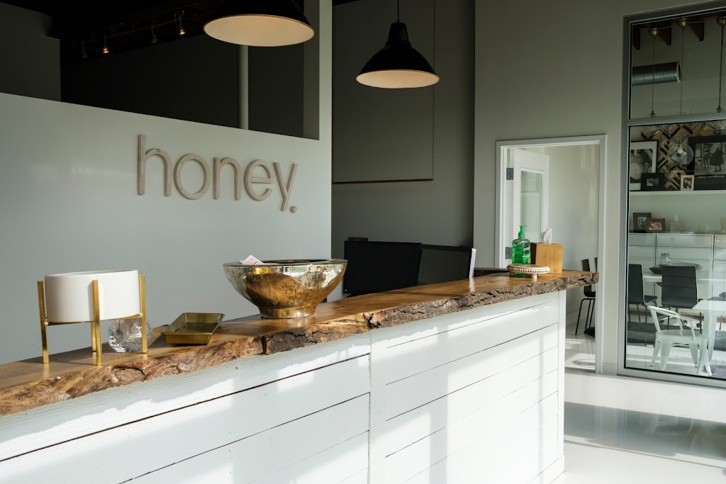 Honey. For Moms | 3138 Hilton Rd, Ferndale, MI 48220, USA | Phone: (248) 232-2555