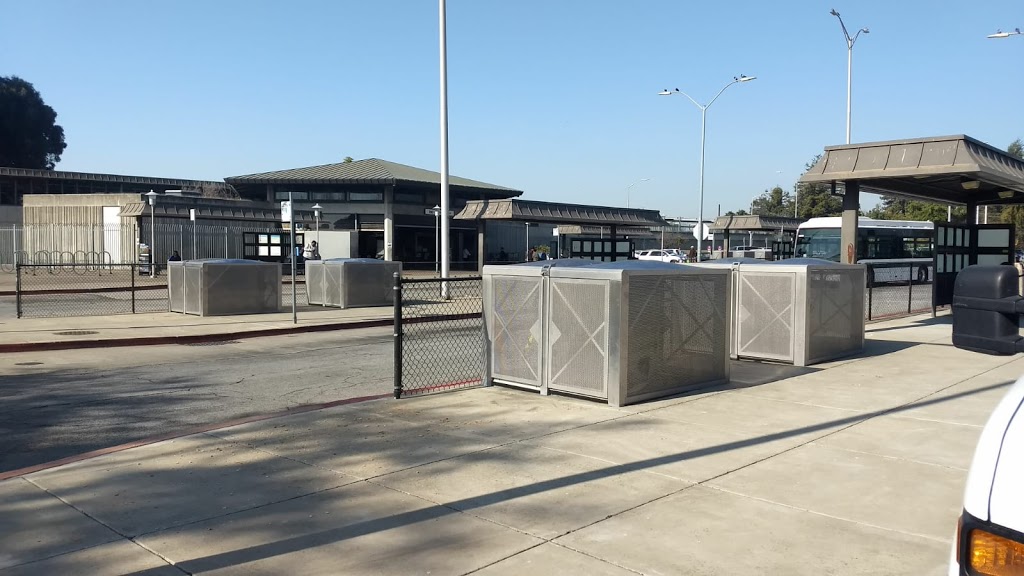 BikeLink eLockers: South Hayward BART | 28601 Dixon St, Hayward, CA 94544, USA | Phone: (888) 540-0546