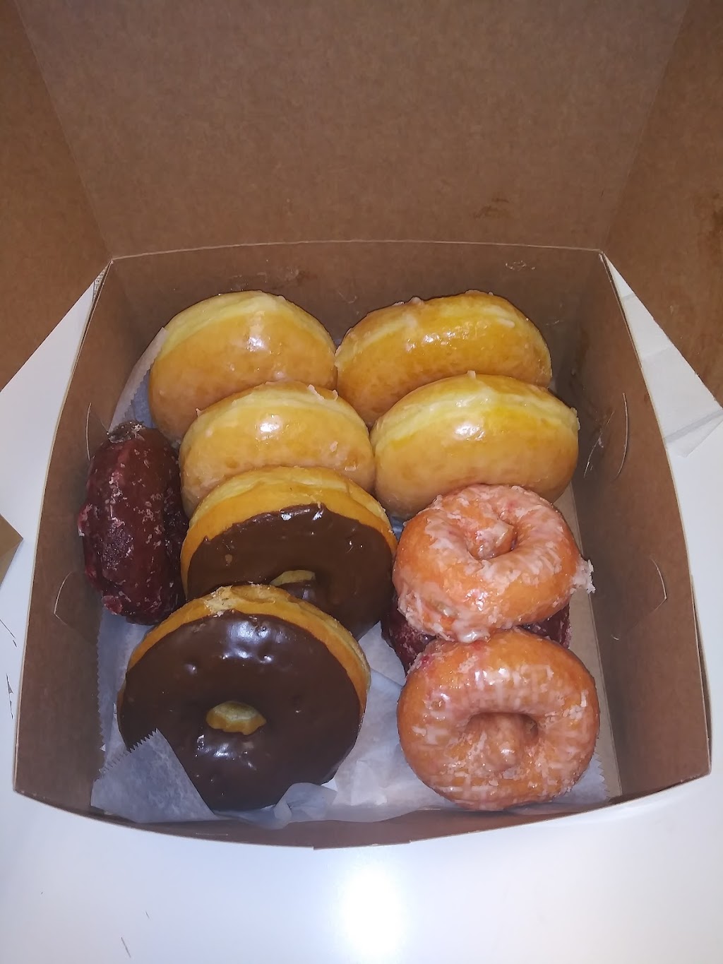 The Donut House | 1130 Suite-A, Freeway Dr., Reidsville, NC 27320, USA | Phone: (336) 908-8732