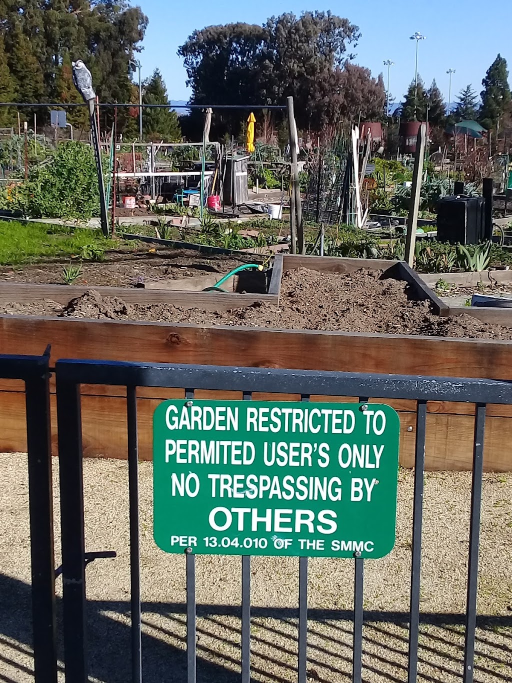 San Mateo Community Garden | 2701 Parkview Way, San Mateo, CA 94403, USA | Phone: (650) 522-7400