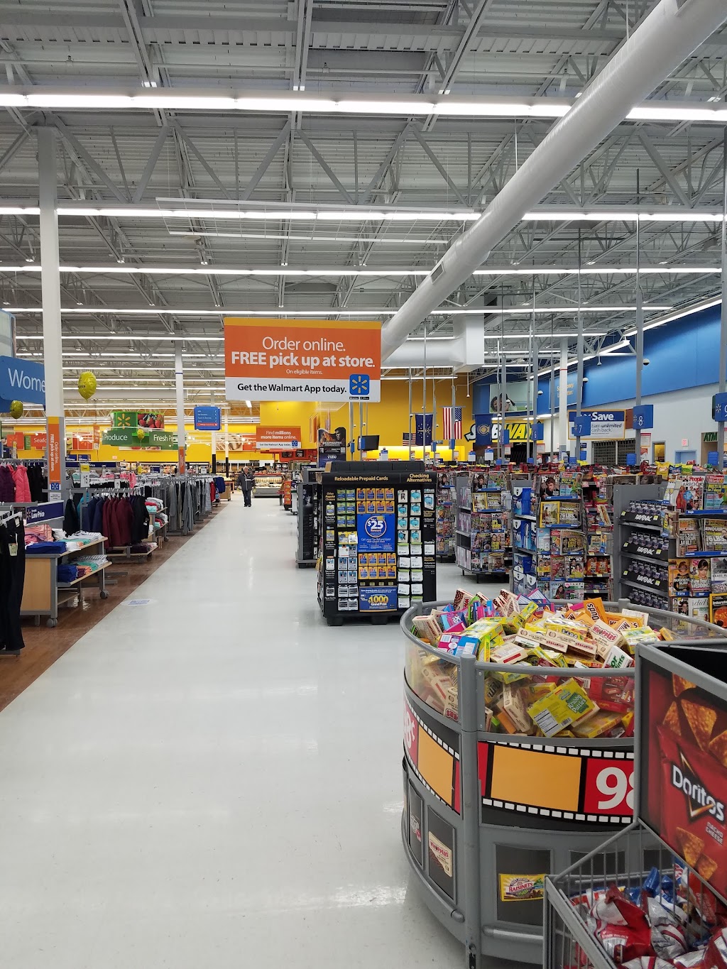 Walmart Supercenter | 2100 N Main St, Bluffton, IN 46714, USA | Phone: (260) 824-0296