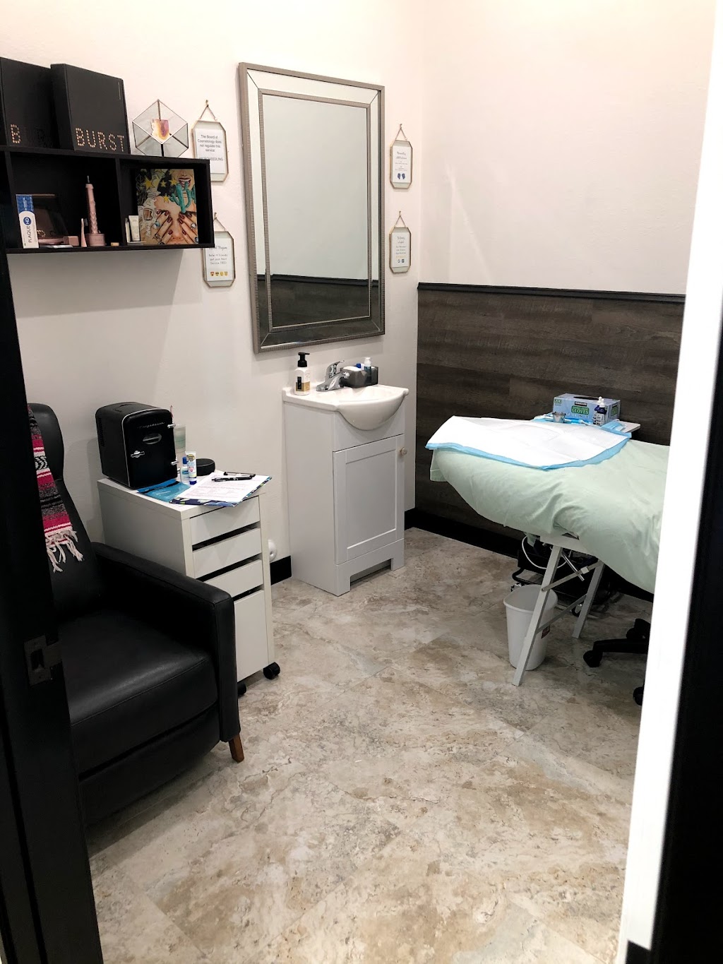 Southwest Beauty Bar | 1239 E McKellips Rd #116-3, Mesa, AZ 85203 | Phone: (480) 695-6920